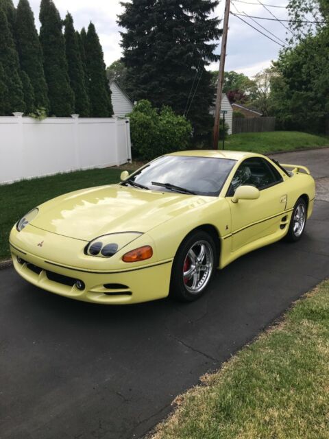 1994 Yellow Mitsubishi 3000GT Coupe