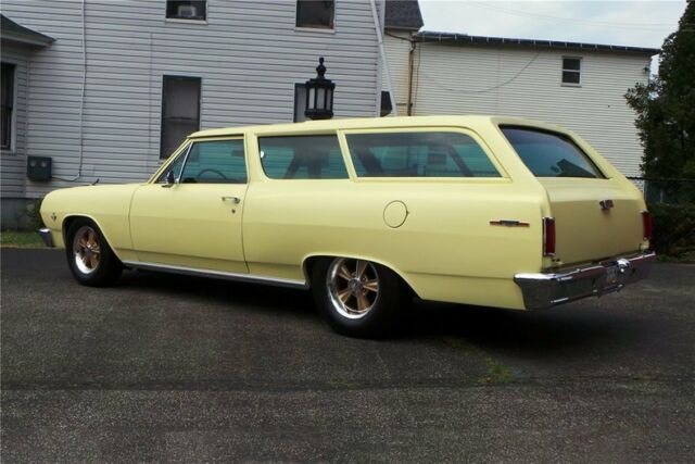 1965 Yellow Chevrolet Chevelle Station Wagon