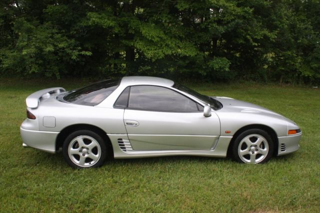 1992 Silver Mitsubishi 3000GT Hatchback