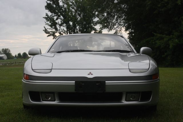 1992 Silver Mitsubishi 3000GT Hatchback