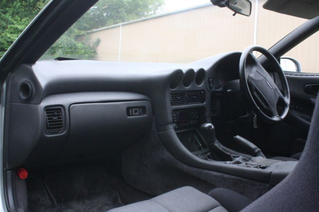 1992 Silver Mitsubishi 3000GT Hatchback