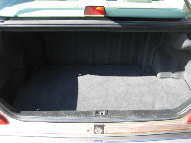 1994 Brown Mercedes-Benz 500-Series Sedan