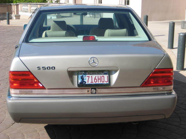 1994 Brown Mercedes-Benz 500-Series Sedan
