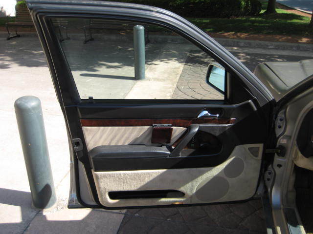 1994 Brown Mercedes-Benz 500-Series Sedan