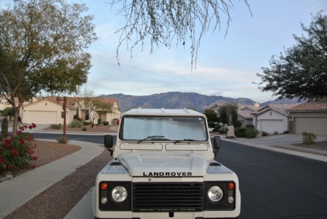 1980 White Land Rover Defender SUV