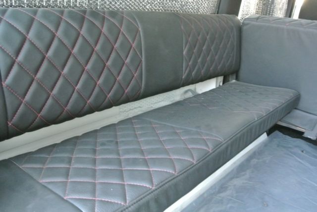 1980 White Land Rover Defender SUV