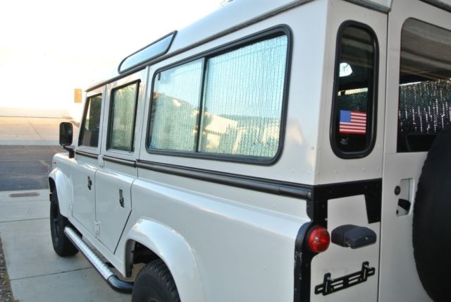1980 White Land Rover Defender SUV