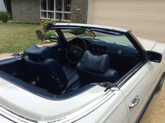 1977 Gray Mercedes-Benz SL-Class Convertible