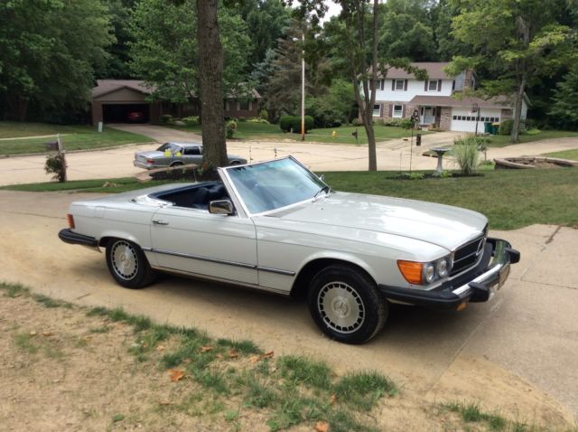 1977 Gray Mercedes-Benz SL-Class Convertible