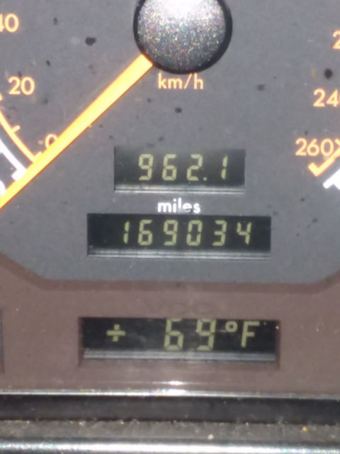 1992 Black Mercedes-Benz 500-Series Sedan