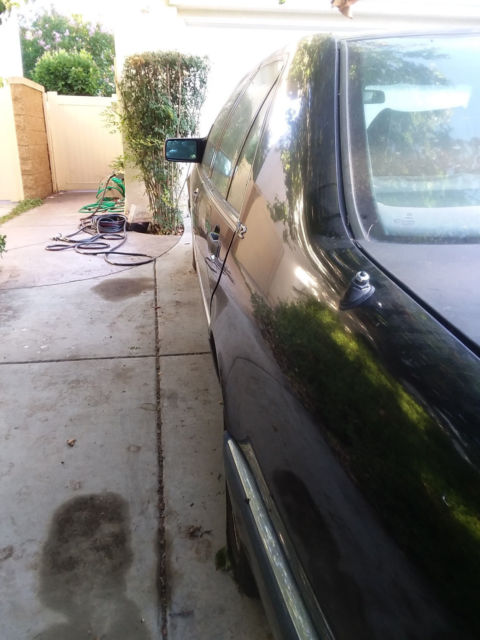 1992 Black Mercedes-Benz 500-Series Sedan