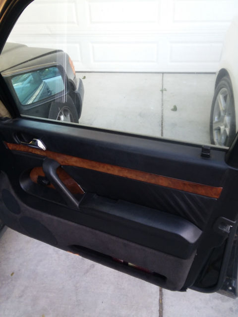 1992 Black Mercedes-Benz 500-Series Sedan