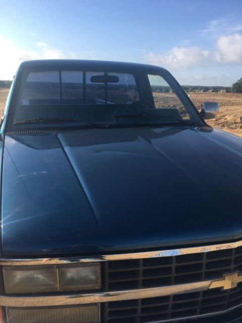 1990 Blue Chevrolet C/K Pickup 1500 Standard Cab Pickup