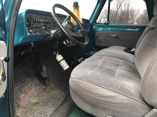 1965 Green Chevrolet C-10 Standard Cab Pickup