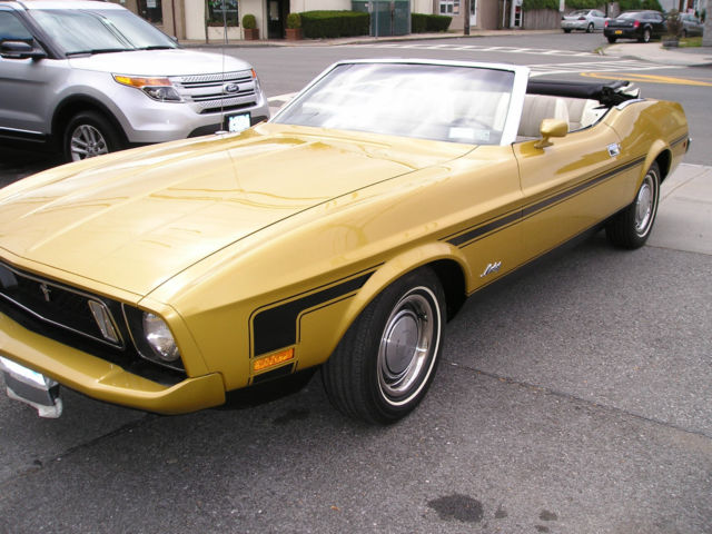 1973 Gold Ford Mustang Convertible