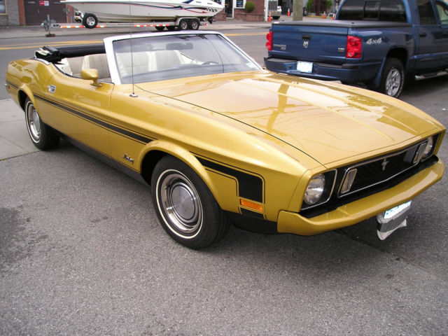 1973 Gold Ford Mustang Convertible
