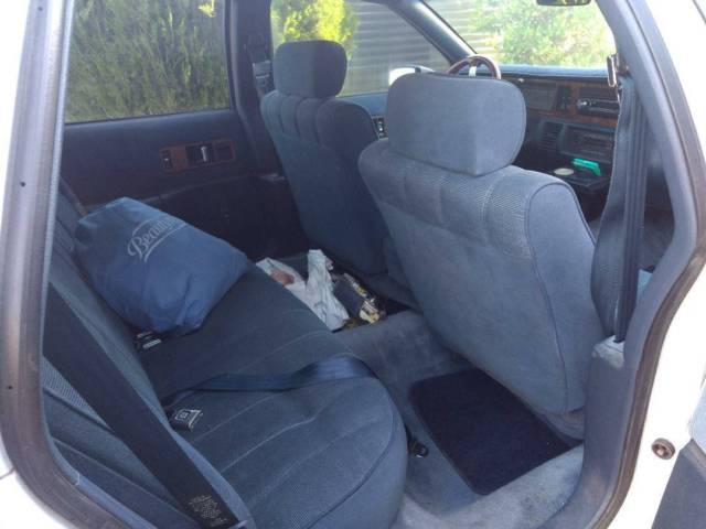 1993 WHITE Chevrolet Capriceold Wagon