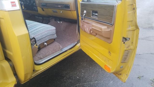 1974 Gold GMC Sierra 1500 Standard Cab Pickup