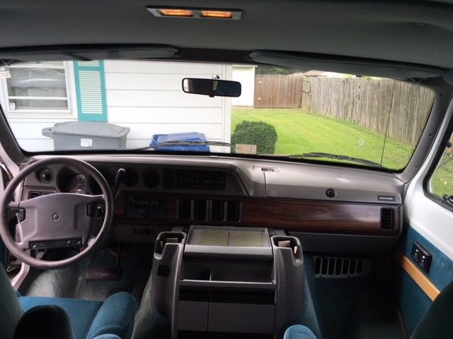 1994 White Dodge Ram Van Standard Passenger Van