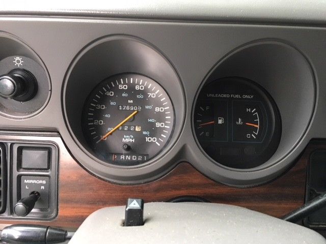 1994 White Dodge Ram Van Standard Passenger Van