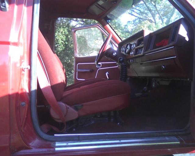 1985 Red Ford Bronco II suv