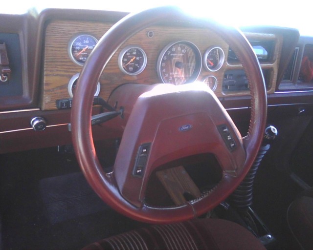1985 Red Ford Bronco II suv