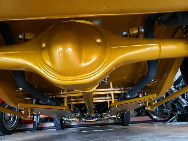 1934 Gold Ford Hi Boy 2 Dr. Vicky Sedan 2 Dr. Dedan