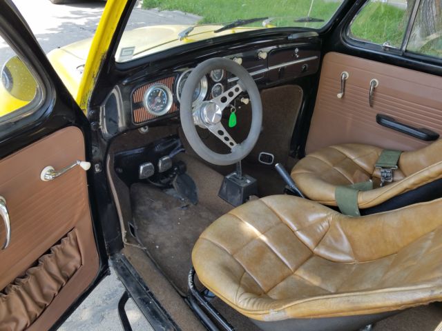 1961 Yellow Volkswagen Beetle - Classic