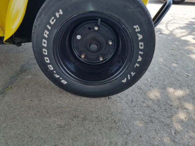 1961 Yellow Volkswagen Beetle - Classic