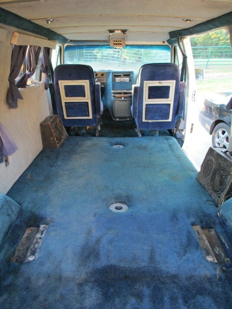 1985 Alpine White Chevrolet G20 Van Sport Custom Van