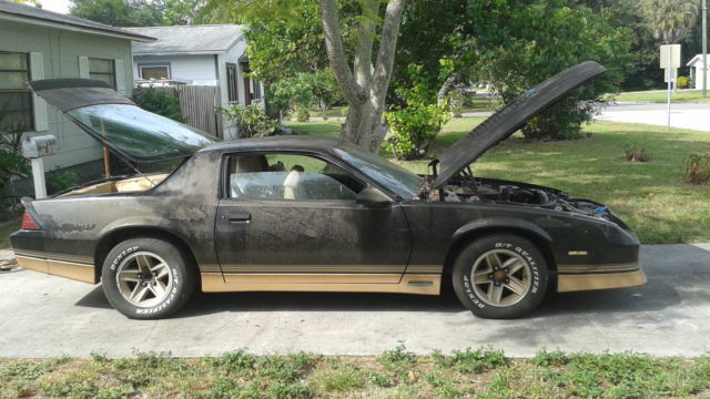 1985 Brown Chevrolet Camaro Coupe