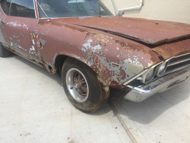 1969 Silver Chevrolet Chevelle Coupe