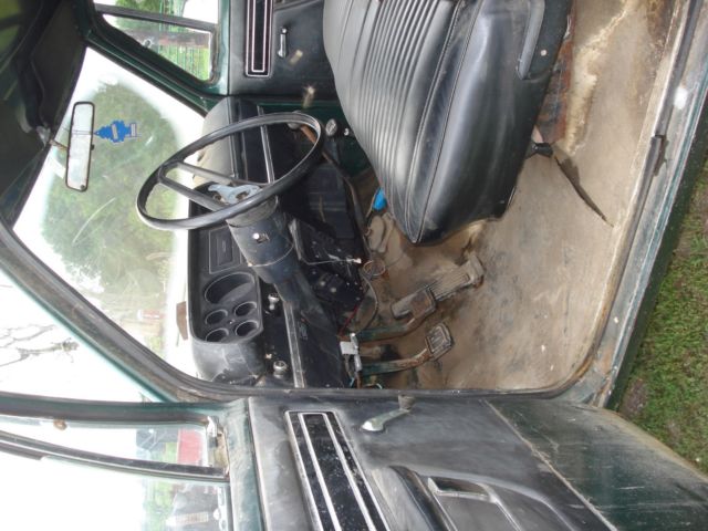 1976 green Dodge Power Wagon Extended Cab Pickup