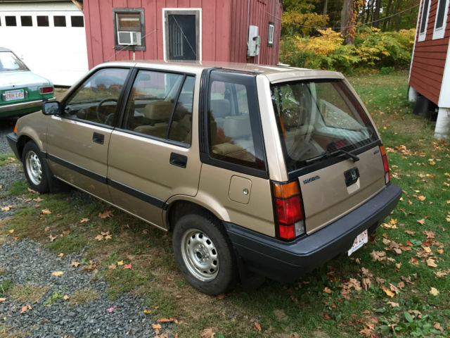 1987 Brown Honda Civic Wagon