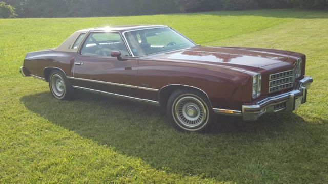 1976 Burgundy Chevrolet Monte Carlo Sedan