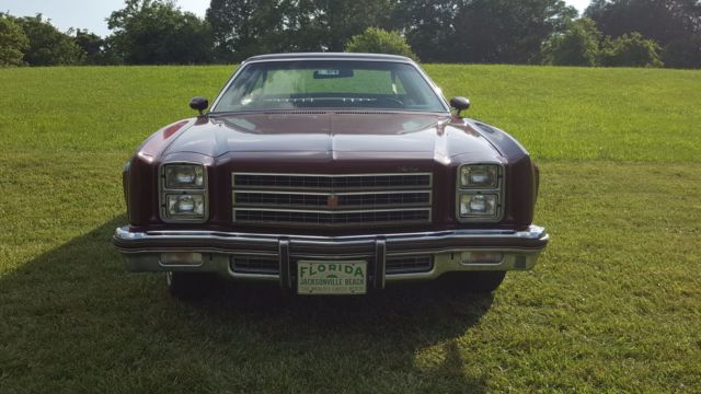1976 Burgundy Chevrolet Monte Carlo Sedan