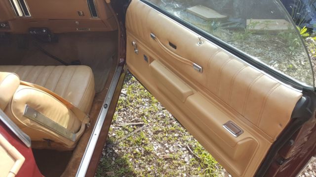 1976 Burgundy Chevrolet Monte Carlo Sedan