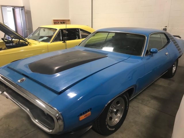 1972 Blue Plymouth Road Runner Coupe