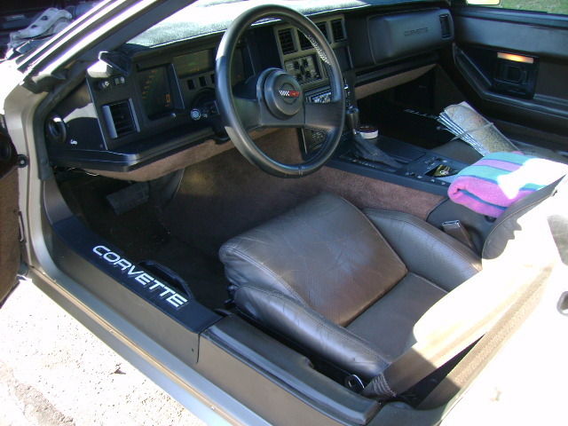 1987 Silver Chevrolet Corvette Coupe