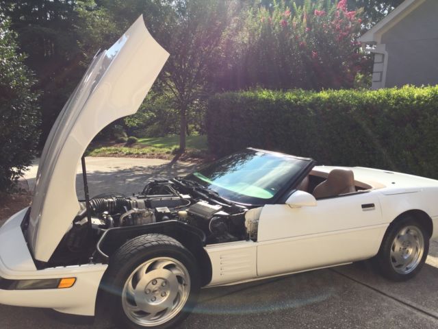 1994 White Chevrolet Corvette Convertible