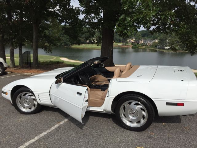 1994 White Chevrolet Corvette Convertible