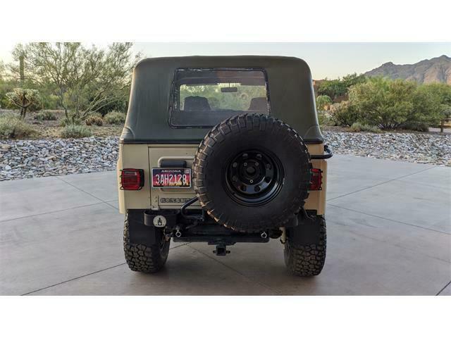 1976 Tan Ford Bronco