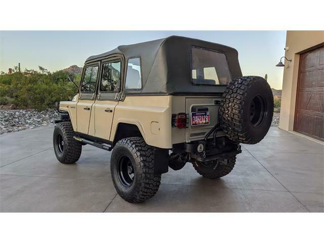 1976 Tan Ford Bronco