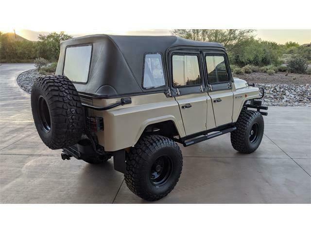 1976 Tan Ford Bronco