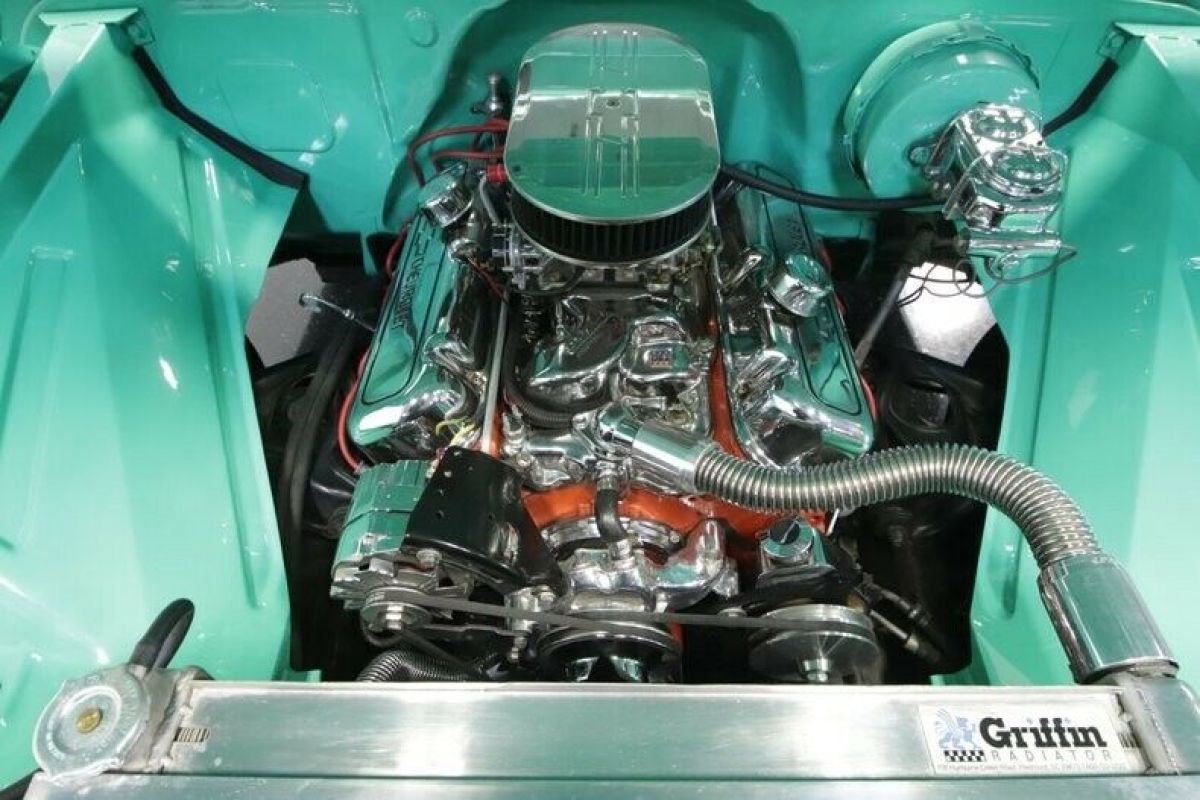 1962 Green Chevrolet C-10 Pickup Truck