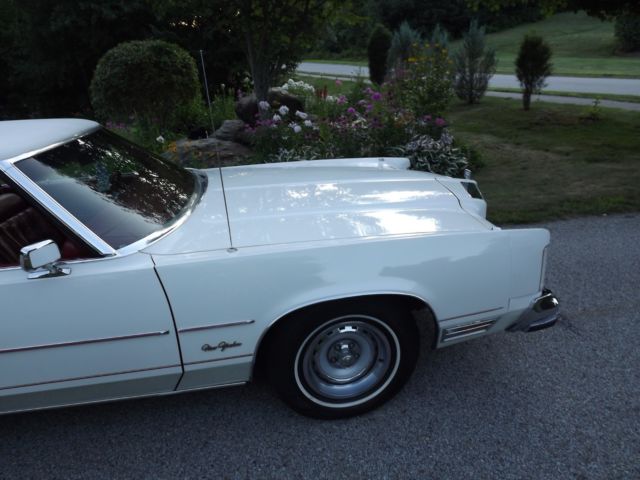 1978 White Chrysler New Yorker Coupe