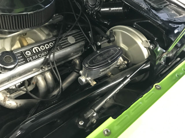 1973 GREEN/BLACK Dodge Challenger Hardtop