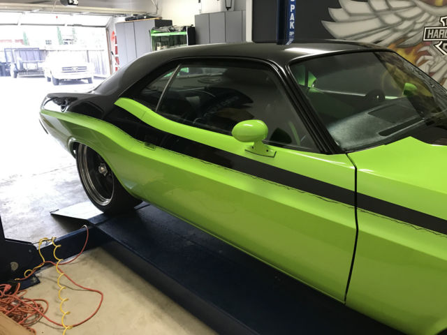 1973 GREEN/BLACK Dodge Challenger Hardtop