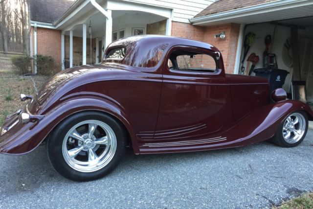 1934 Burgundy Ford 3 window coupe Coupe