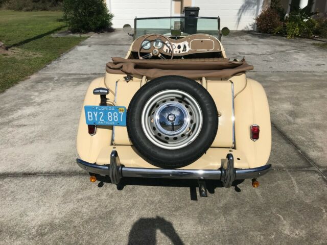 1952 Cream MG T-Series Convertible